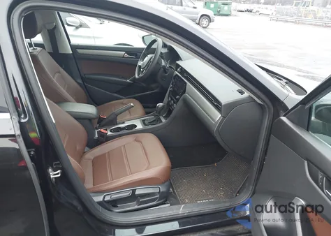 2021 Volkswagen Passat 2.0T Se из США, поврежденный, VIN 1VWSA7A38MC009621